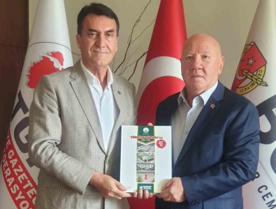 Mustafa Dündar BGC'yi Ziyaret Etti