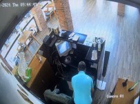 Restorana Dadanan Hirsiz 'Pes' Dedirtti Açiklamasi 'Bu Cesaret Ben De Yok' Haberi