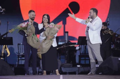'Sen De Söyle' Yarismasinda Amatör Sesler Begeni Topladi