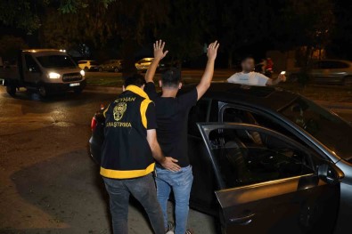 Seyhan Polisi 34 Silah Ele Geçirirken, 201 Suçluyu Yakaladi
