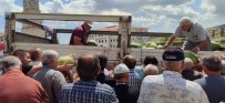 Yozgat'ta 17 Ton Karpuzu Hayir Için Dagitti