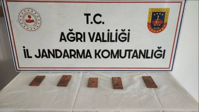 Agri'da 5 Kilogram Kaçak Altin Ele Geçirildi