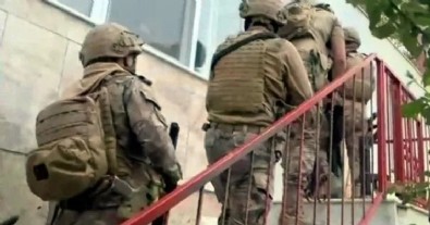 İzmir merkezli 5 ilde FETÖ operasyonu: 8 gözaltı