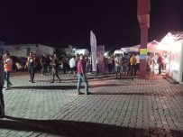 Konteyner Kentte Iki Esnafin Kavgasinda 1 Kisi Yaralandi