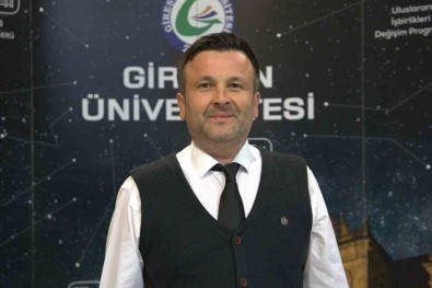 Prof. Dr. Ayhan Kara Açiklamasi 'Rusya-Ukrayna Savasinin Neden Olabilecegi Nükleer Risklere Daha Fazla Odaklanmaliyiz'
