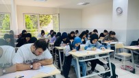Ümraniye Belediyesi Ile 280 Ögrenci Üniversiteli Oldu Haberi