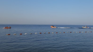 Yalova'da Denizde Kaybolan 2 Kisinin Arama Çalismalari Devam Ediyor