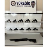 Yüregir Polisi Aranan 104 Sahsi Yakaladi