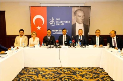 Baskan Çelik, Ege Belediyeler Birligi Encümen Toplantisina Katildi