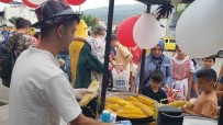 'Çilgin Misirci'nin Tek Derdi Özel Çocuklari Mutlu Etmek