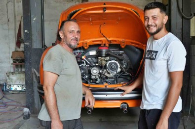 Geceleri Tavana Bakip Kafasinda Çizdigi Projeleri Harekete Geçirdi, Simdi Taleplere Yetisemiyor