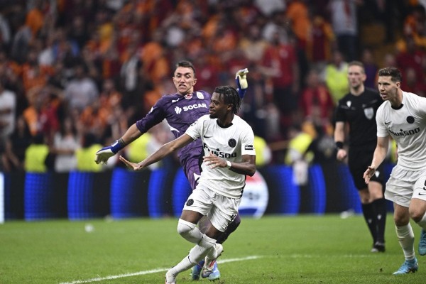 Fernando Muslera'yı bekleyen tehlike: 5 maç ceza alabilir