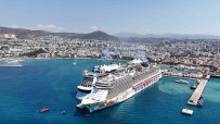 30 Agustos Zafer Bayrami Kusadasi'nda Turizm Bayramina Döndü Haberi
