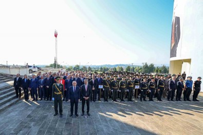 Baskan Alemdar Sakaryalilarin Bayram Coskusuna Ortak Oldu Açiklamasi 'Onlarin Vatan Sevgisi Hiçbir Zaman Sinir Tanimadi'