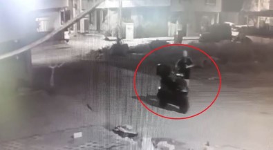 Çaldigi Motosikletleri Gömüyordu, Kolundaki Dövmesi Ele Verdi