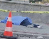 Denizli'de Biçakli Kavga; 1 Ölü