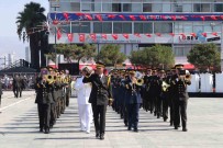 Izmir'de 30 Agustos Zafer Bayrami Coskuyla Kutlandi Haberi