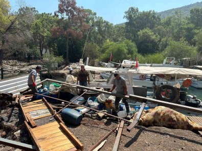 Kemer Balikçi Barinagi'ndaki Kaçak Yapilar Kaldirildi