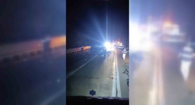 Sinop'ta Zincirlenme Kaza Açiklamasi 1'I Agir 2 Yarali