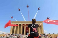 Türk Yildizlari'ndan 30 Agustos'a Özel Anitkabir Saygi Uçusu Haberi