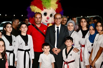 'Yesilyurt Yaz Aksamlari' Zafer Bayrami Programiyla Final Yapti