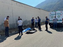 Babasini Öldürüp Polise Teslim Oldu