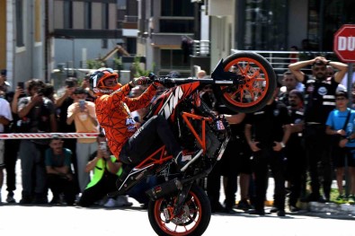 Erzincan'da Motosiklet Sov Hayran Birakti