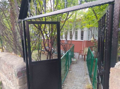 Güleres Baba Türbesi Yenilendi