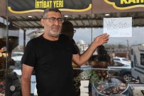 Günde Defalarca Ayni Soruyla Karsilasan Esnaf Çözümü Cama Astigi Yaziyla Buldu