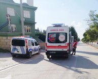 Kontrolden Çikan Üç Tekerlekli Elektrikli Bisiklet Devrildi Açiklamasi 3 Yarali