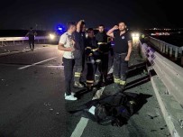 Ters Yöne Giren Motosikletli Arabayla Kafa Kafaya Çarpisti Açiklamasi 1 Ölü, 5 Yarali