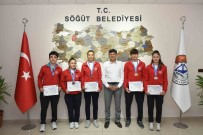 Avrupa Sampiyonlari Madalyalariyla Baskan Durgut'u Ziyaret Etti