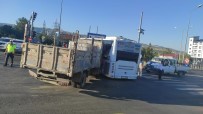 Bingöl'de Kamyon Ile Halk Otobüsü Çarpisti Açiklamasi 6 Yarali Haberi