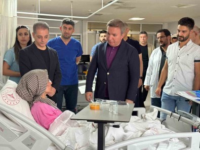 Vali Aydogdu, Otobüs Kazasinda Yaralananlara Geçmis Olsun Ziyaretinde Bulundu