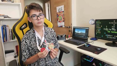 15 Yasindaki Yapay Zeka Mühendisi Adayi Egehan, 100 Bin Liralik Gözlügün Prototipini Üretti