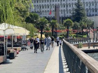 Güzel Havayi Gören Sahile Kostu Haberi