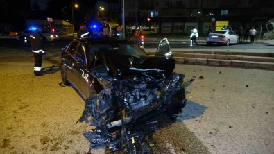 Yozgat'ta Iki Otomobilin Çarpistigi Kazada 6 Kisi Yaralandi