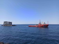 Abdülhamid Han Sondaj Gemisi'nin Kulesi Filyos'a Tasiniyor