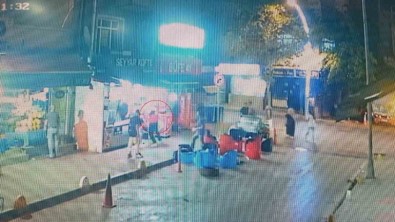 Dükkana Geldi, Esnafi Vurdu Açiklamasi O Anlar Kamerada