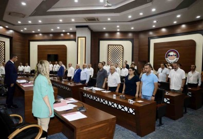 Körfez'e Yeni Is Makineleri Alinacak