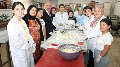 Sivas'ta Zanaat Atölyeleri Açildi