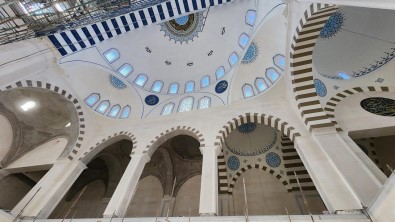 Vali Yildirim, Dogu Karadeniz Bölgesi'nin En Büyük Cami Ve Külliyesi Insaatinda Incelemelerde Bulundu