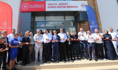 Amasya Sporcu Egitim Merkezi'nin Açilisi Yapildi