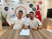 Isparta32 Spor, Orta Saha Futbolcusu Vedat Bora'yi Transfer Etti Haberi