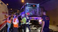 Tir, Otomobil Ve 2 Otobüsün Karistigi Kazada Ortalik Savas Alanina Döndü Açiklamasi 15 Yarali