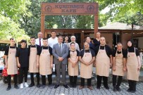 Vali Aslan Kusursuz Kafe'nin Çalisanlariyla Bir Araya Geldi Haberi