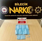 Peçeteye Emdirilmis Uyusturucu Madde Ile Yakalandi Haberi