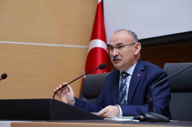 Sakarya'da Siber Suçlara Iliskin 3 Bin 779 Sosyal Medya Hesabinda Çalisma Yapildi