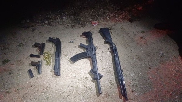 Çorum'da şüphe üzerine durdurulan araçtan cephanelik çıktı