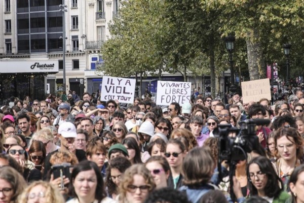 Fransa'da tecavüz skandalında mahkemeden tepki çeken karar: Halk protesto gösterileri düzenledi